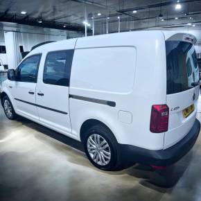 VOLKSWAGEN CADDY MAXI 2017 (67) at Pilgrims of March March