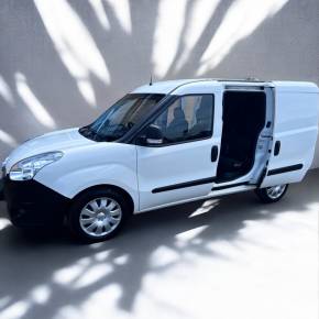 VAUXHALL COMBO 2019 (19) at Pilgrims of March March