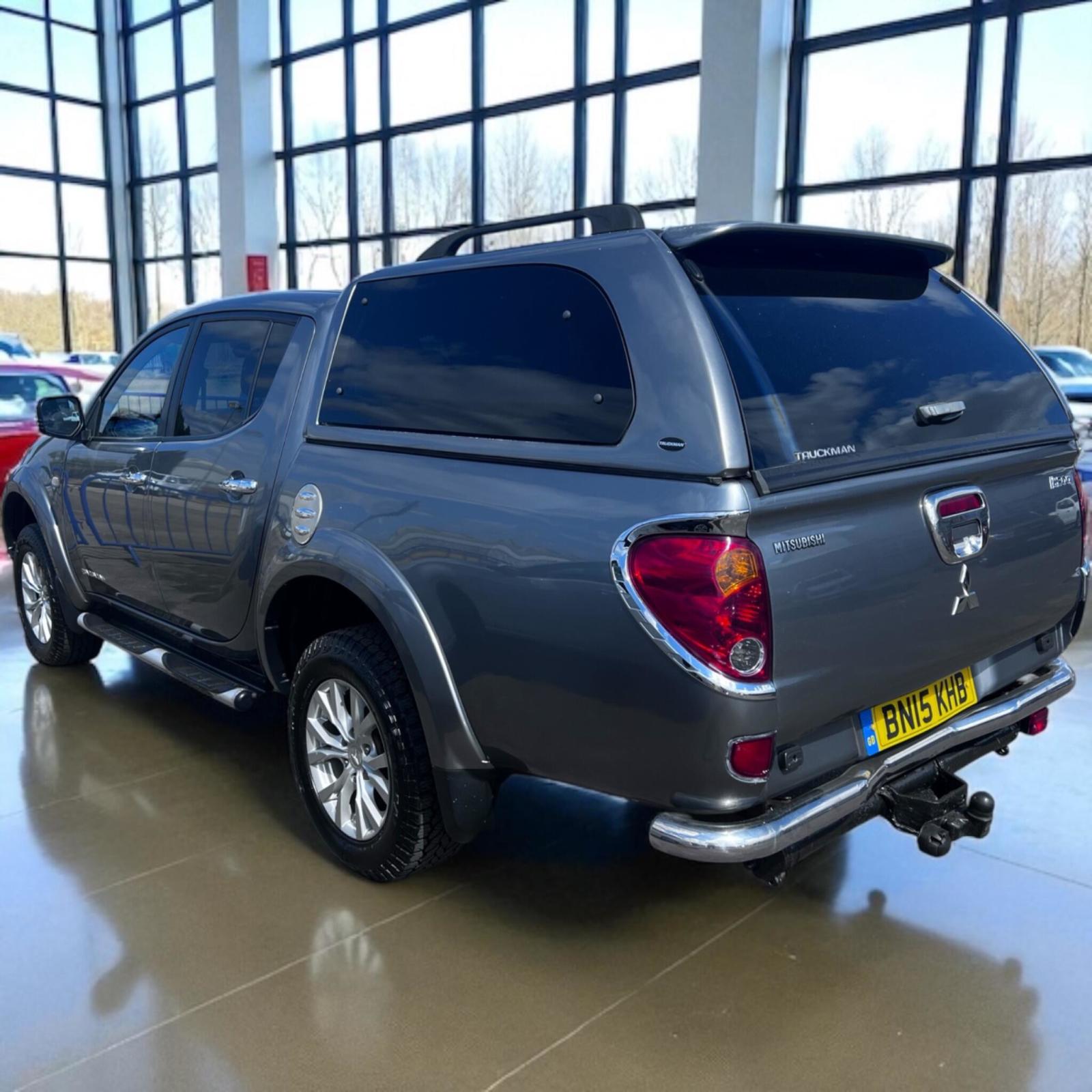 2015 Mitsubishi L200